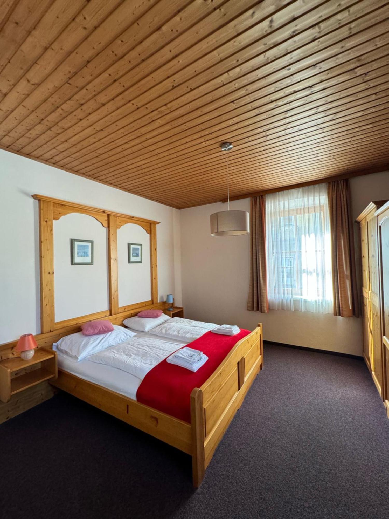 Hotel Die Traube เอ็ดมอนต์ ภายนอก รูปภาพ